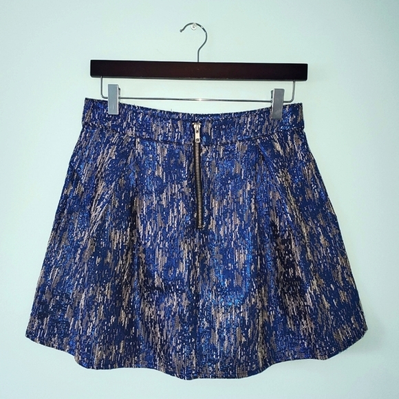 GLITZY Blue and Silver Patterned Skirt - Picture 2 of 3
